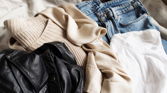 Mix & match de textures : astuces pour un look tendance et harmonieux