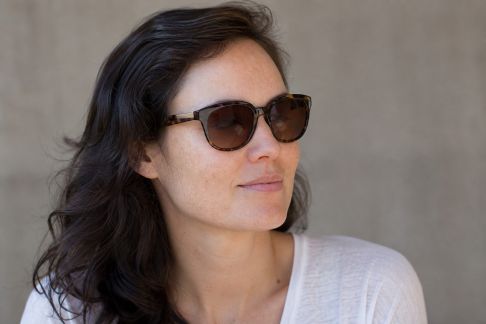 Bien choisir ses lunettes de soleil selon la forme de son visage féminin