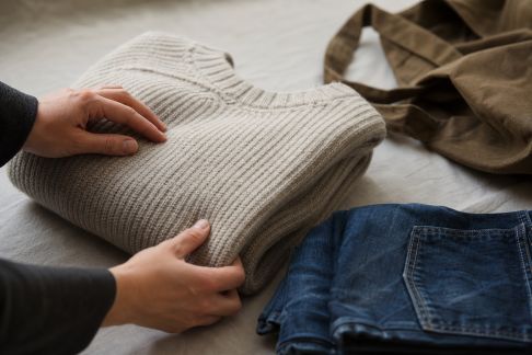 Acheter moins, acheter mieux : les marques qui misent sur la qualité durable