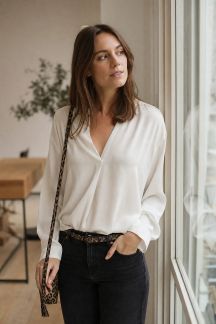 Astuces pour intégrer des motifs animaliers dans ses looks femme sans extravagance