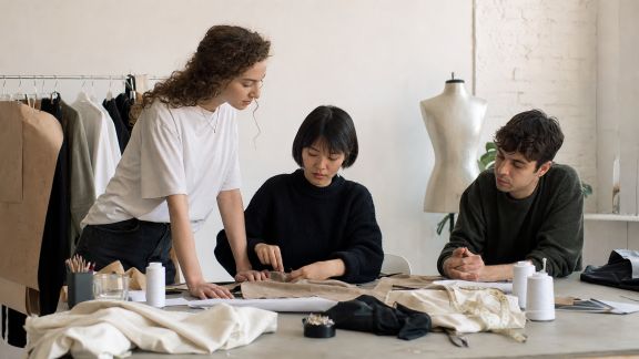 Start-ups fashion : la vague digitale qui change la donne chez les jeunes créateurs