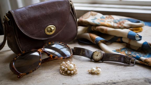 Accessoires vintage : comment leur redonner une place dans nos looks actuels